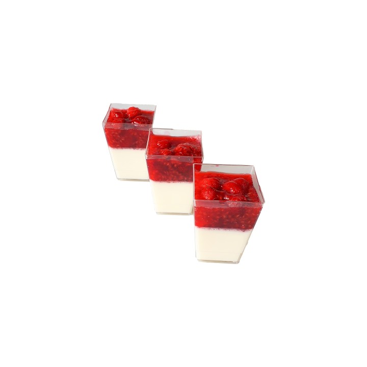 Dezert panna cotta s malinami